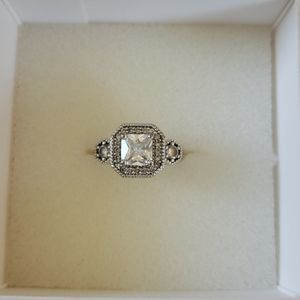 Stella & Dot Deco Cocktail Ring